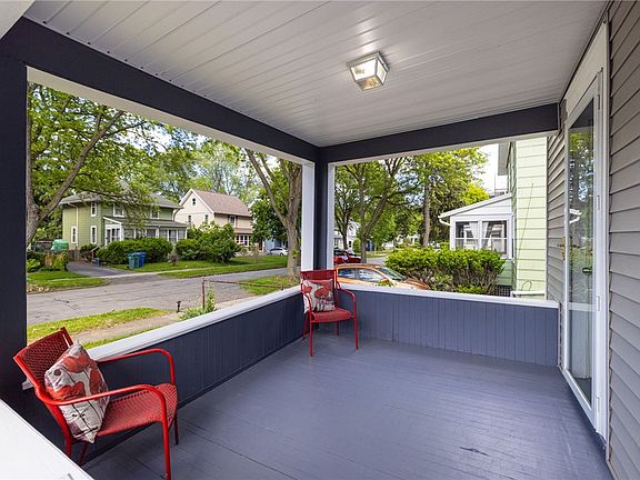 2nd image of 17 Heather St