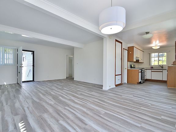 4th image of 4178 W 172nd St