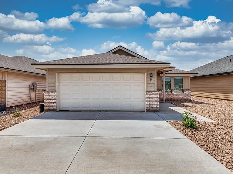 8212 E County Road 111 — Photo 1