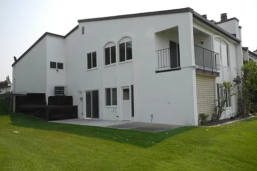2003 Meadows Dr N Photo 1