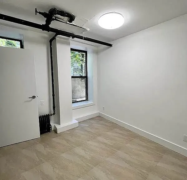 15 Westminster Rd #BASEMENT — Photo 7