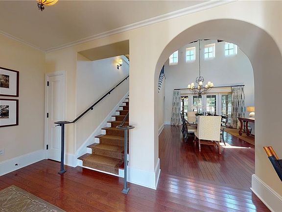 3rd image of 921 Cottages Ln