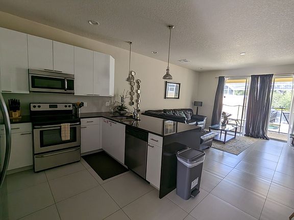 5th image of 14715 Placidity Ave
