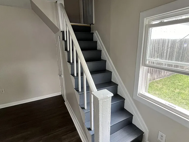 2408 Brown St — Photo 6