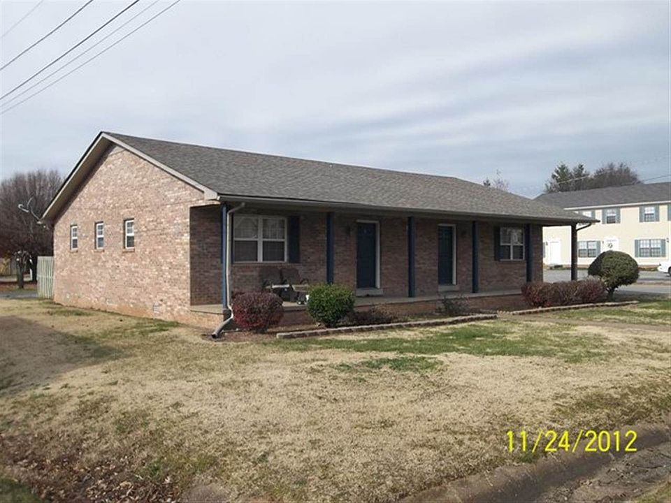 2nd image of 412 Jennings Dr