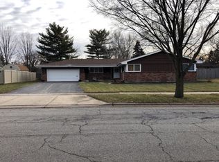 2270 Sans Souci Dr, Aurora, IL 60506