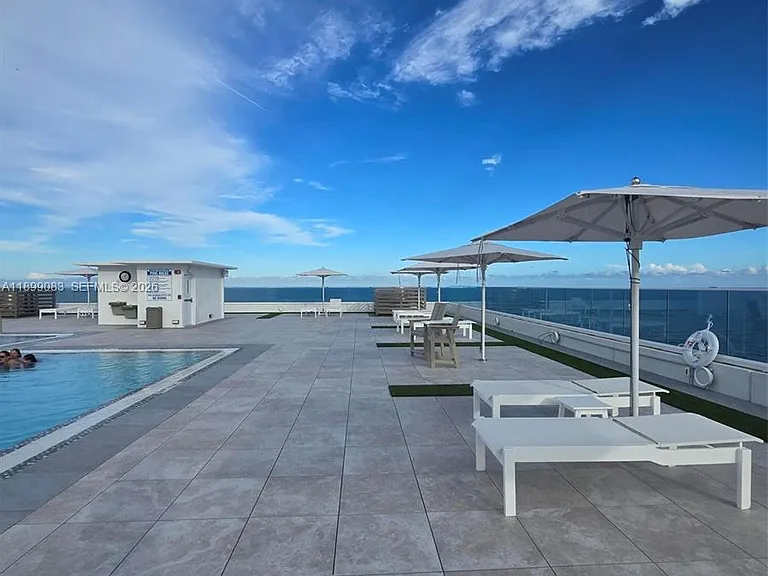 4020 Galt Ocean Dr #203 — Photo 2