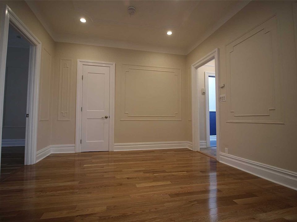 1st image of 8432 164th St Unit 2F