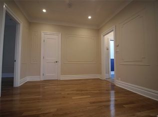 8432 164th St UNIT 2F, Jamaica, NY 11432