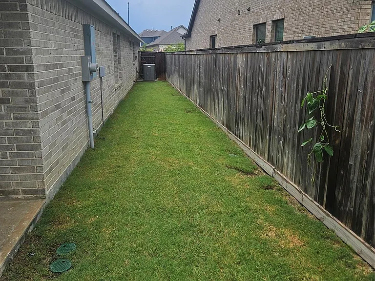 21131 Armstrong County Dr — Photo 13