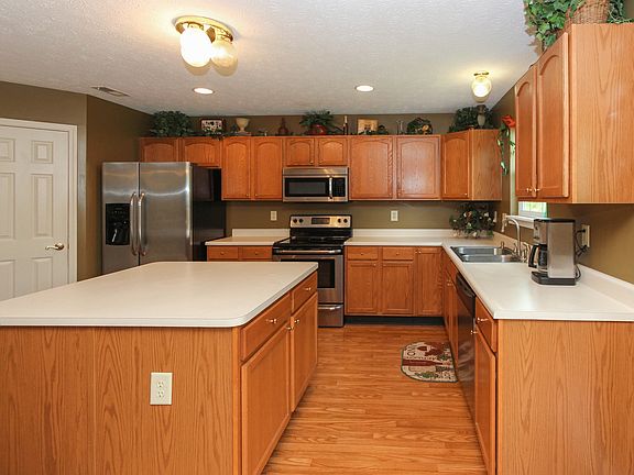 5th image of 11720 Twin Pines Ct