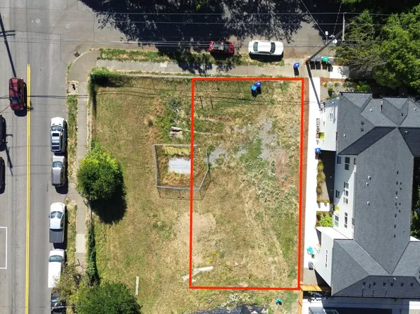 N Gantenbein Ave, Portland, OR 97217