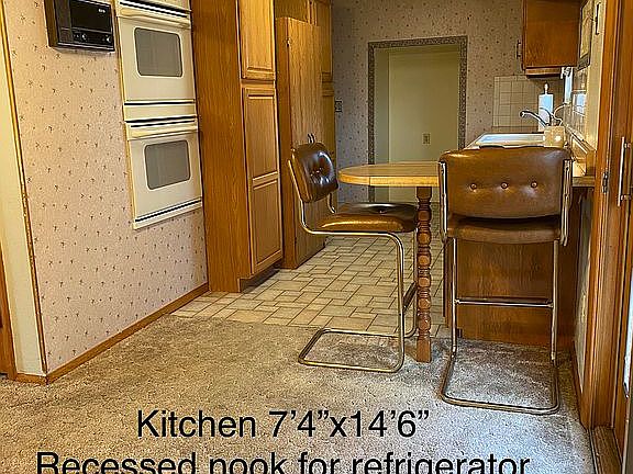 3rd image of 470 S Xenia St