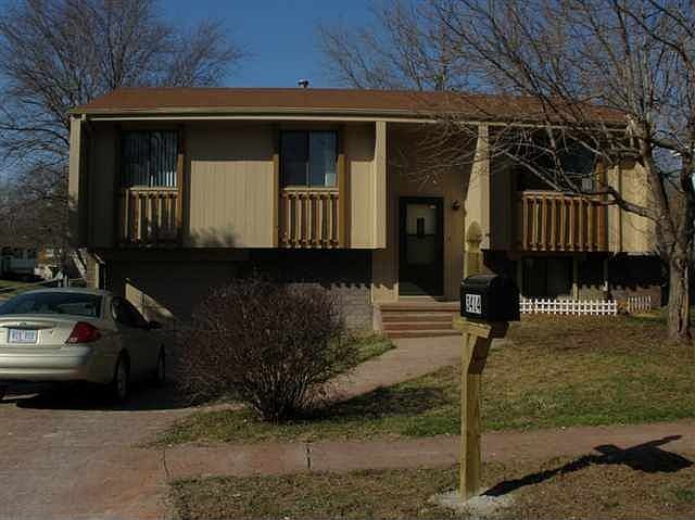 1st image of 3414 Sierra St