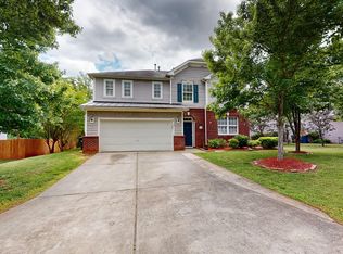 108 Oakchest Ct, Durham, NC 27703