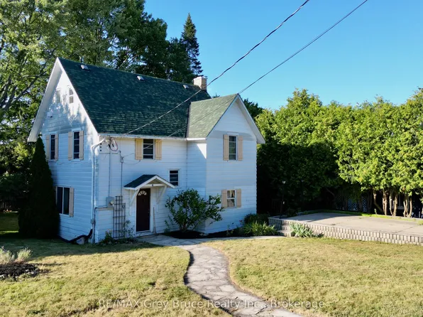 4 Mill St, Northern Bruce Peninsula, ON N0H 1W0