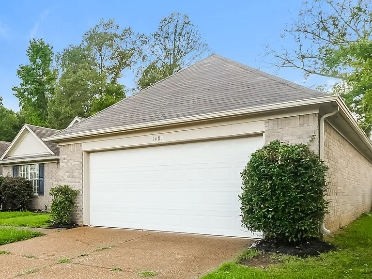 1481 Lawson Dr — Photo 4