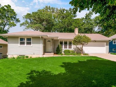 7834 Windsor St, Prairie Village, KS, 66208