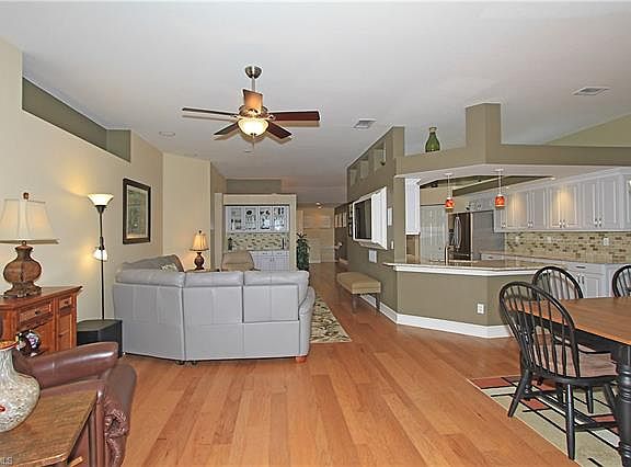 3rd image of 10881 Crooked River Rd APT 202