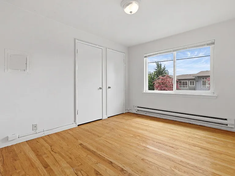 372 Aloha St — Photo 34