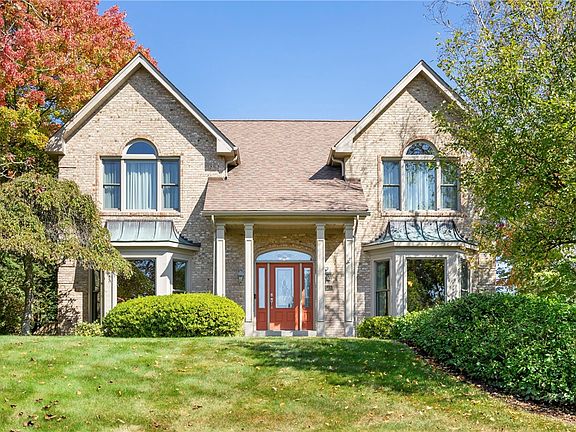 3rd image of 1618 Royal Oak Dr