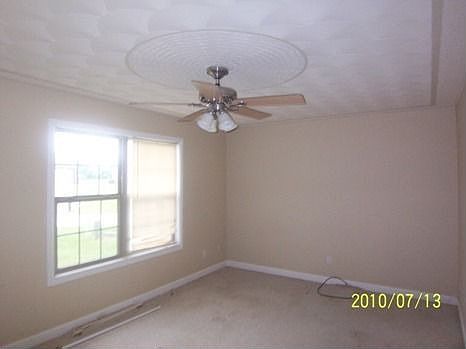 2nd image of 109 Earl Ct