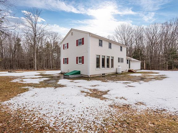 3rd image of 65 Bull Run Road