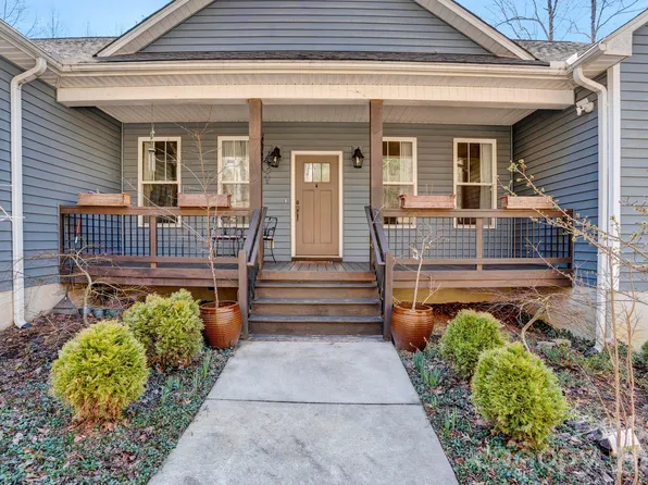 3327 Greenville Hwy, Flat Rock, NC 28731