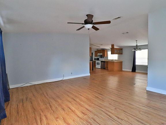4th image of 151 Plantation Boulevard