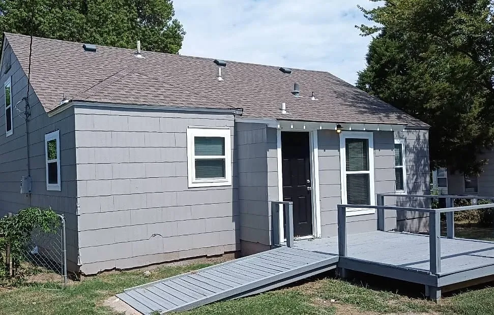 3 bed, 2.0 bath, 1239 sqft, $1,550 — Photo 2