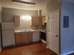 409 W Columbia Ave APT 4, Champaign, IL