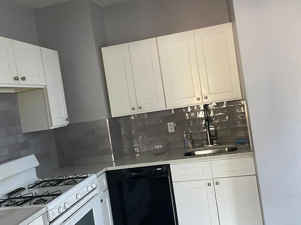 1st image of 28 Hancock St #2F