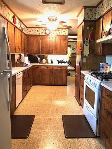2nd image of 817 S Avenue M #S