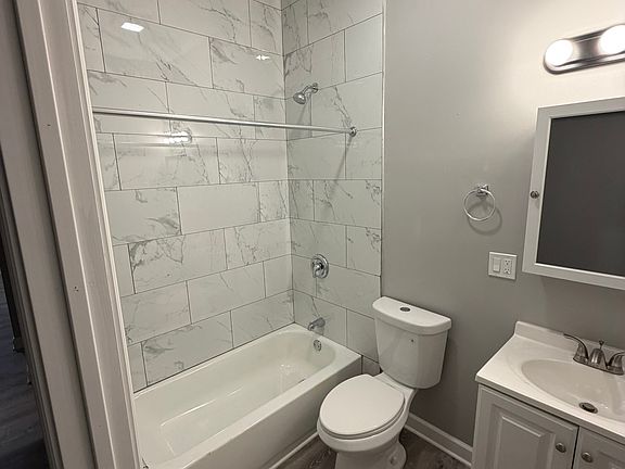 3rd image of 4341 S Michigan Ave APT 1S