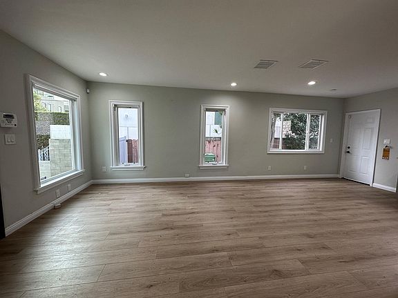 3rd image of 11759 Iowa Ave