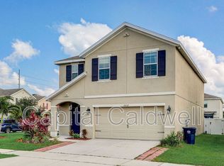 10237 Mangrove Well Rd, Sun City Center, FL 33573