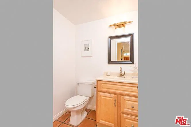 2 bed, 1.5 bath, 1280 sqft, $4,591 — Photo 4