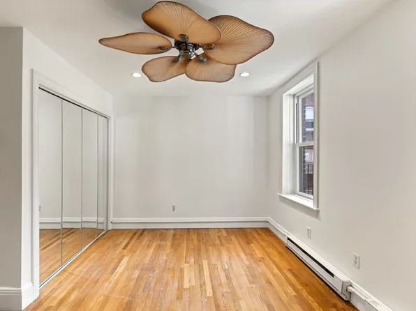 16 Henchman St APT 3R, Boston, MA 02113