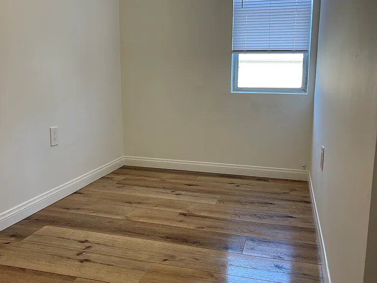 3121 E Theresa St #2 — Photo 6