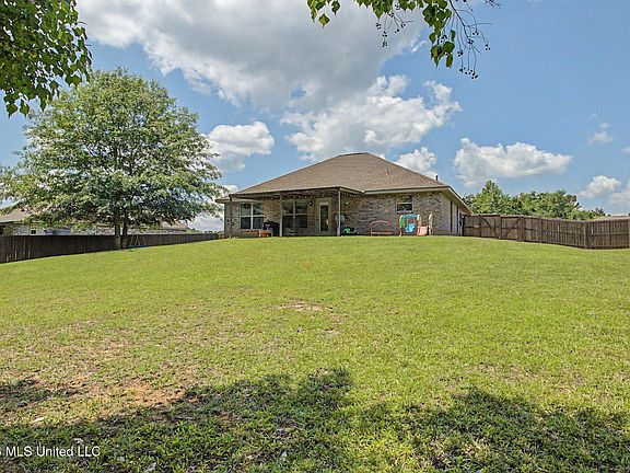 2nd image of 57 Summit View Dr