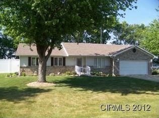 525 Nancy Dr, Sweetser, IN 46987