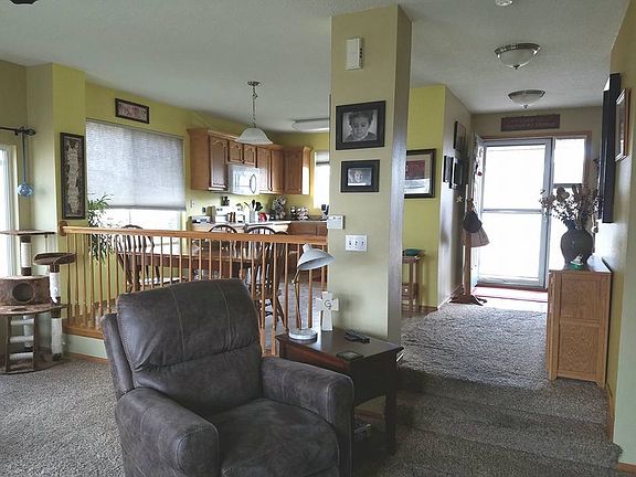 3rd image of 4637 NW 118th Ave