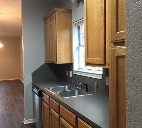 5th image of 1916 S 15th St Unit B