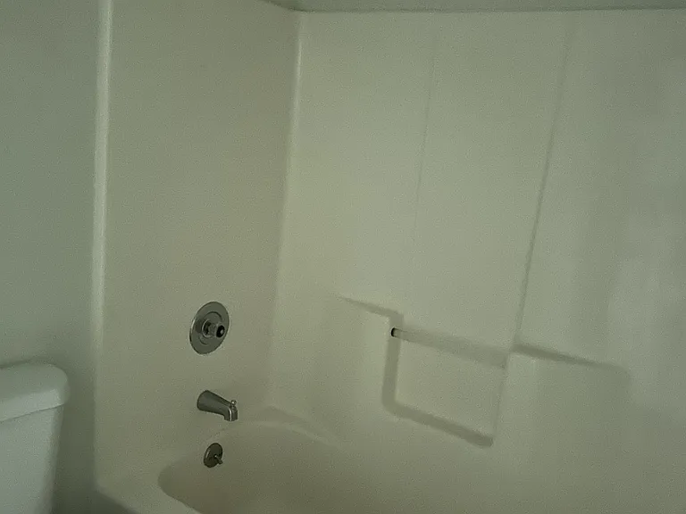 216 McFadden St — Photo 8