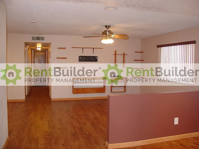 14104 Turner Pl NE — Photo 23