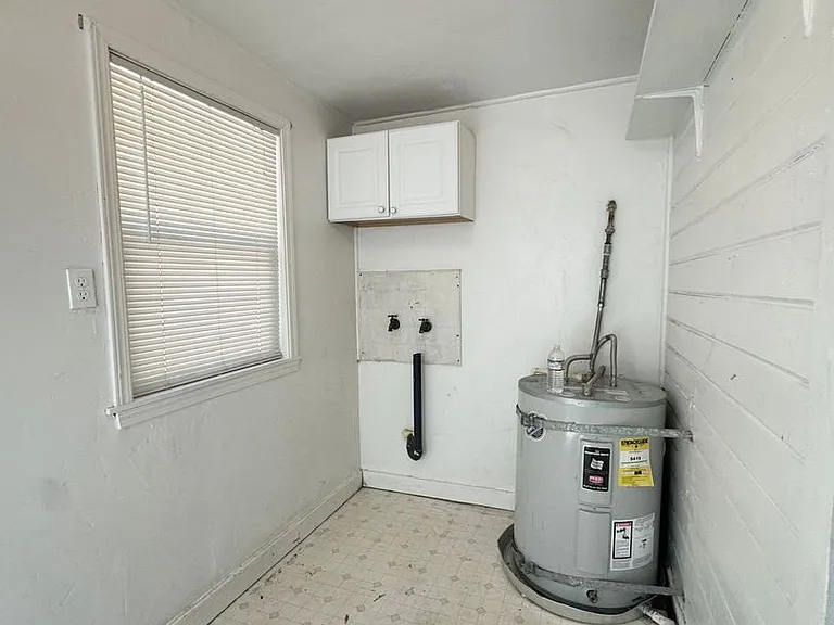 2116 East St — Photo 7