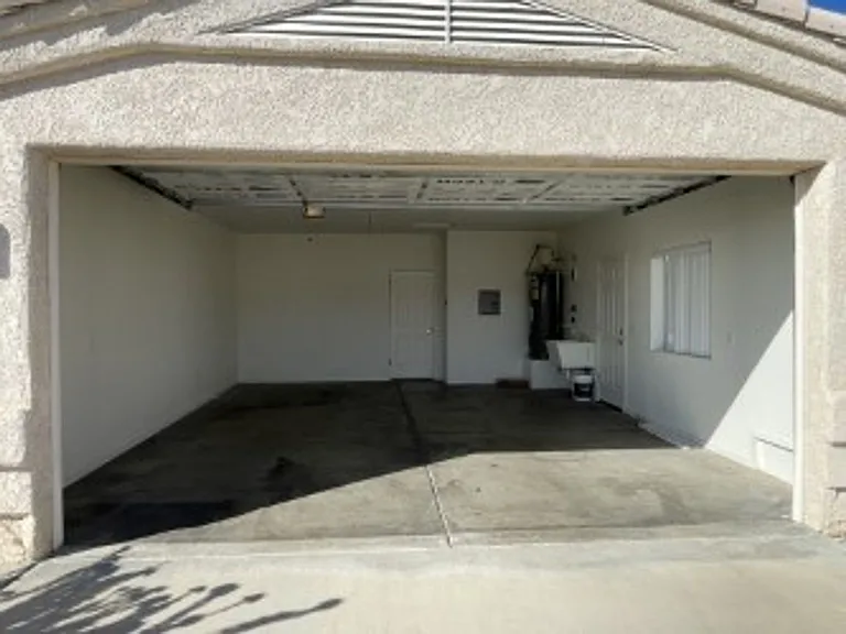 711 Delta Dr — Photo 4