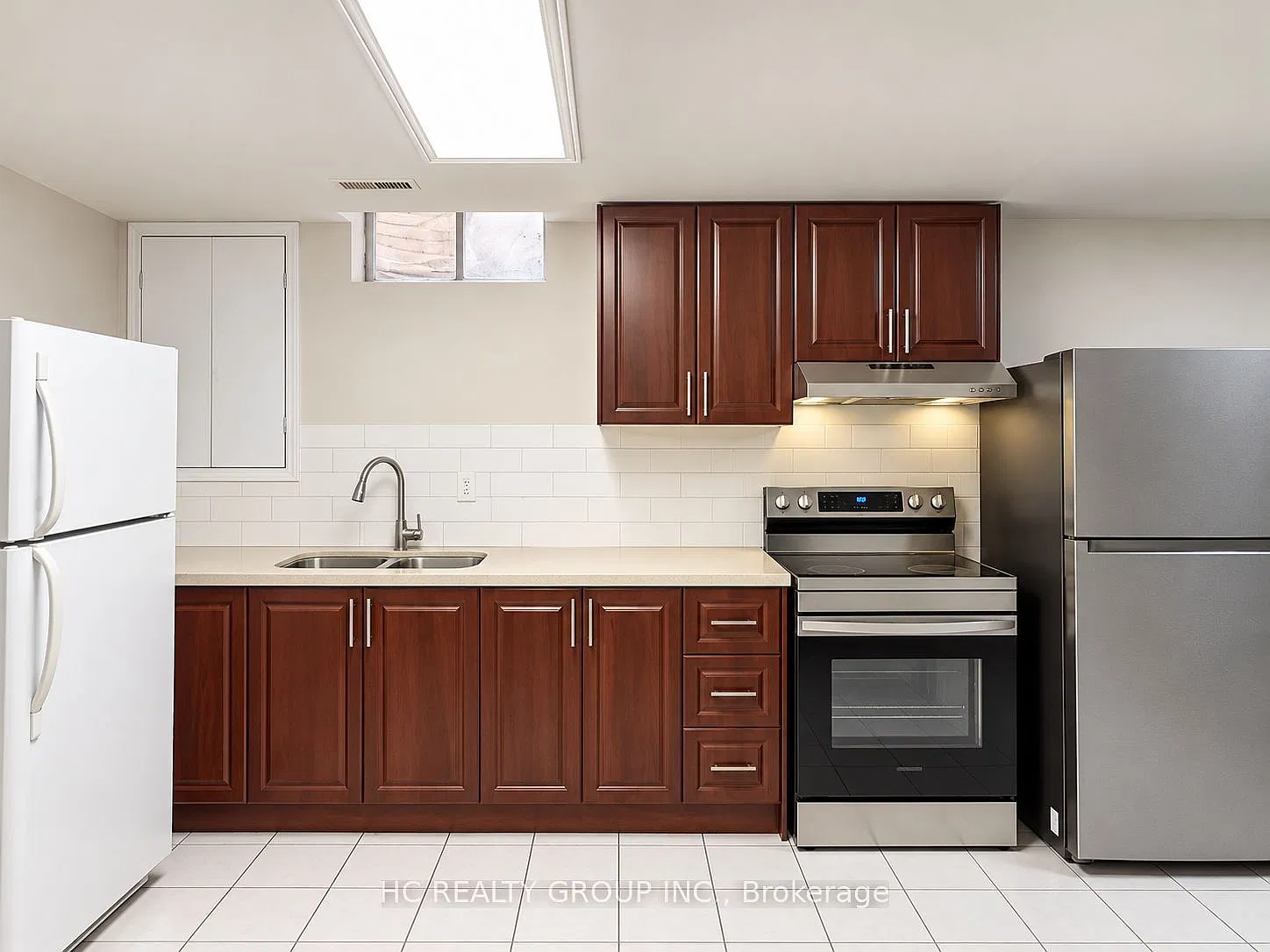 2 bed, $1,400 — Photo 2