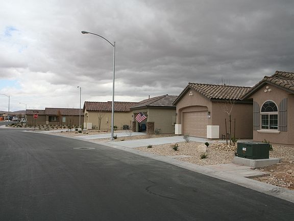 2nd image of 6037 Corbin Ave