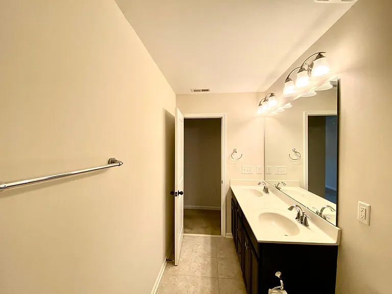 121 Concordia Woods Dr — Photo 22